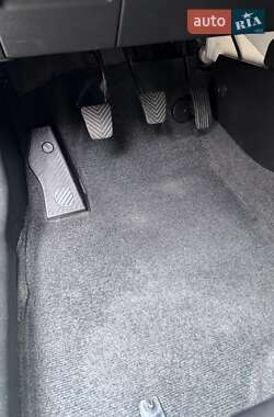 Внедорожник / Кроссовер Mitsubishi Outlander 2008 в 