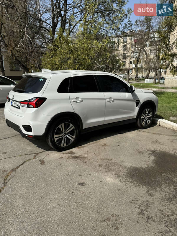 Внедорожник / Кроссовер Mitsubishi Outlander 2020 в Новомосковске