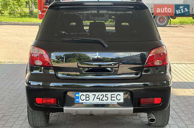 Позашляховик / Кросовер Mitsubishi Outlander 2006 в 