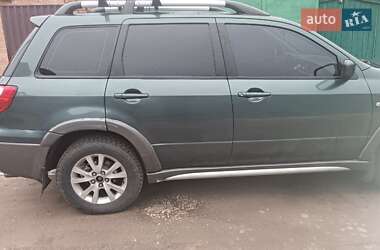 Позашляховик / Кросовер Mitsubishi Outlander 2004 в 