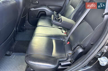 Внедорожник / Кроссовер Mitsubishi Outlander 2008 в 