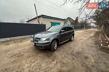 Внедорожник / Кроссовер Mitsubishi Outlander 2006 в 