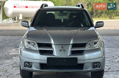 Внедорожник / Кроссовер Mitsubishi Outlander 2008 в 