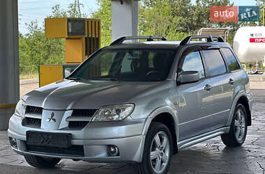 Внедорожник / Кроссовер Mitsubishi Outlander 2008 в 