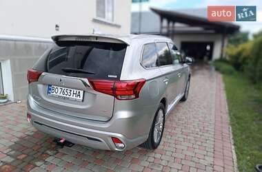 Позашляховик / Кросовер Mitsubishi Outlander 2019 в Тернополі