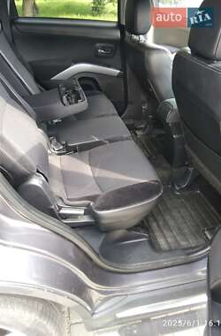 Позашляховик / Кросовер Mitsubishi Outlander 2010 в 