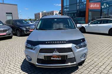 Позашляховик / Кросовер Mitsubishi Outlander 2012 в 