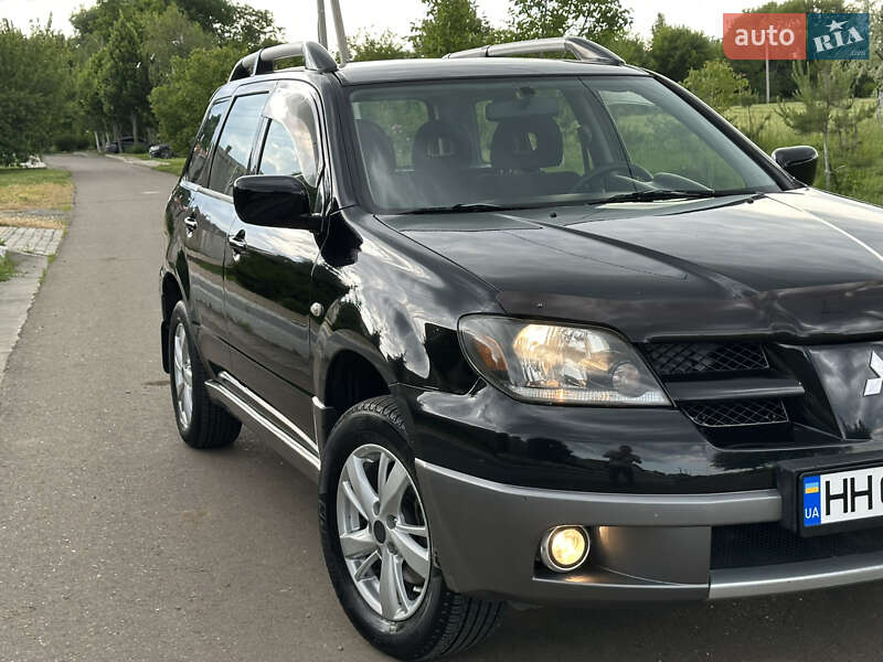Внедорожник / Кроссовер Mitsubishi Outlander 2004 в Одессе