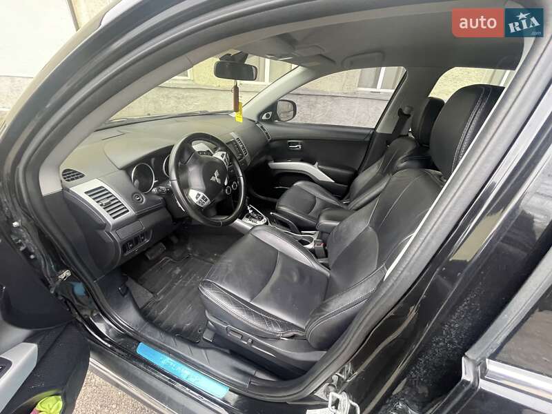 Внедорожник / Кроссовер Mitsubishi Outlander 2010 в Ивано-Франковске