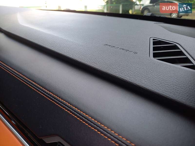 Позашляховик / Кросовер Mitsubishi Outlander 2022 в Черкасах