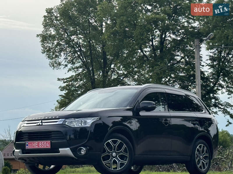 Внедорожник / Кроссовер Mitsubishi Outlander 2015 в Дрогобыче