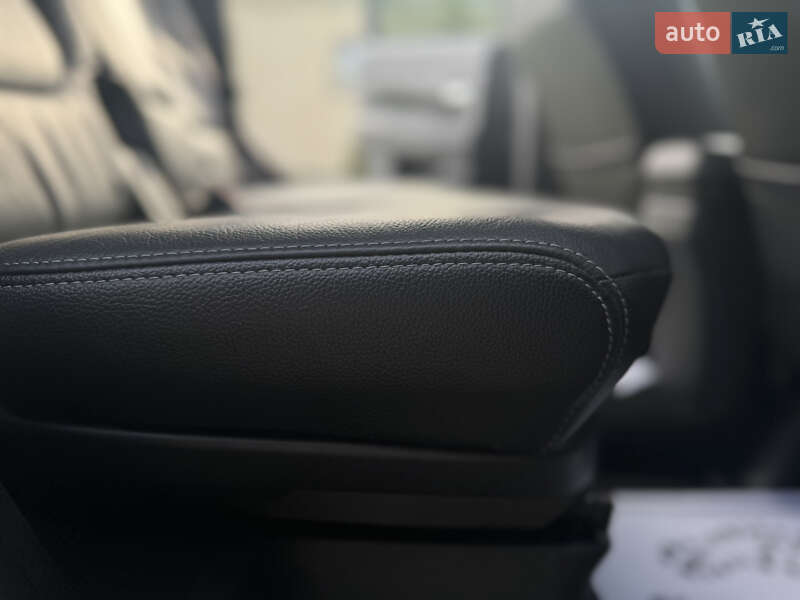 Внедорожник / Кроссовер Mitsubishi Outlander 2015 в Дрогобыче