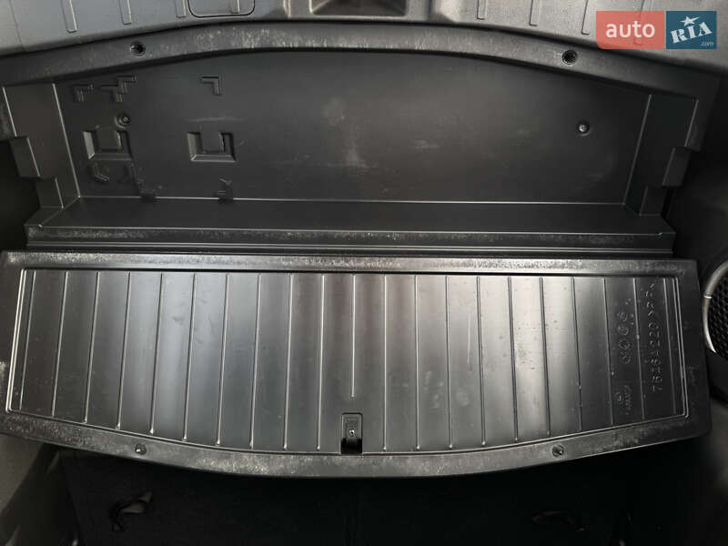 Внедорожник / Кроссовер Mitsubishi Outlander 2015 в Дрогобыче
