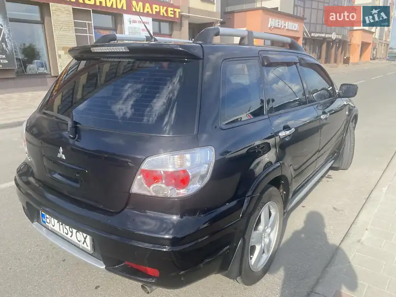 Mitsubishi Outlander