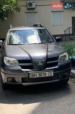 Внедорожник / Кроссовер Mitsubishi Outlander 2008 в 