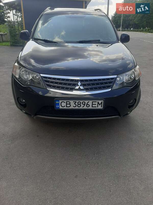 Внедорожник / Кроссовер Mitsubishi Outlander 2008 в 