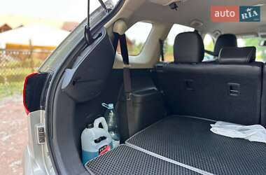 Внедорожник / Кроссовер Mitsubishi Outlander 2019 в 