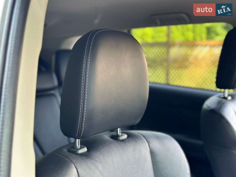 Внедорожник / Кроссовер Mitsubishi Outlander 2019 в Броварах