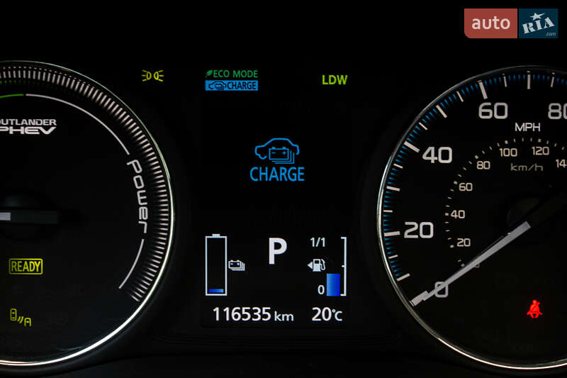 Внедорожник / Кроссовер Mitsubishi Outlander 2017 в Львове