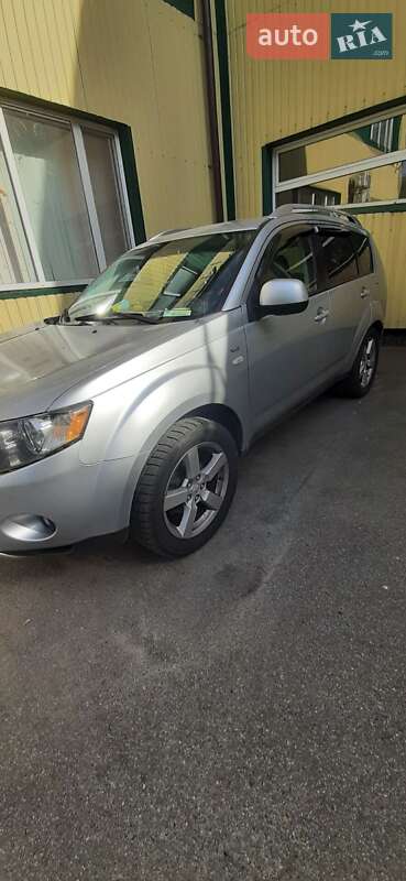 Внедорожник / Кроссовер Mitsubishi Outlander 2008 в Харькове