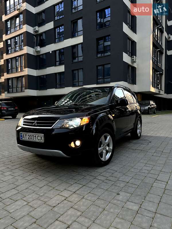 Позашляховик / Кросовер Mitsubishi Outlander 2008 в Івано-Франківську