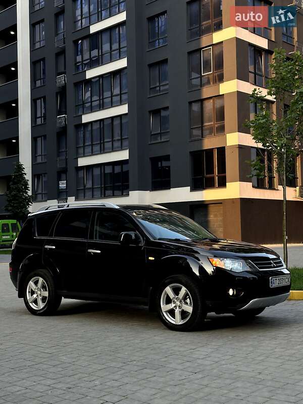 Позашляховик / Кросовер Mitsubishi Outlander 2008 в Івано-Франківську