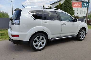Внедорожник / Кроссовер Mitsubishi Outlander 2009 в 