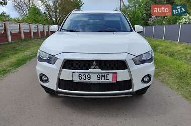 Внедорожник / Кроссовер Mitsubishi Outlander 2009 в 