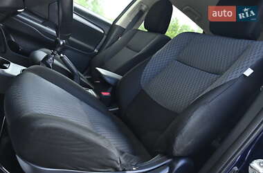 Внедорожник / Кроссовер Mitsubishi Outlander 2013 в 