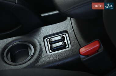 Внедорожник / Кроссовер Mitsubishi Outlander 2013 в 