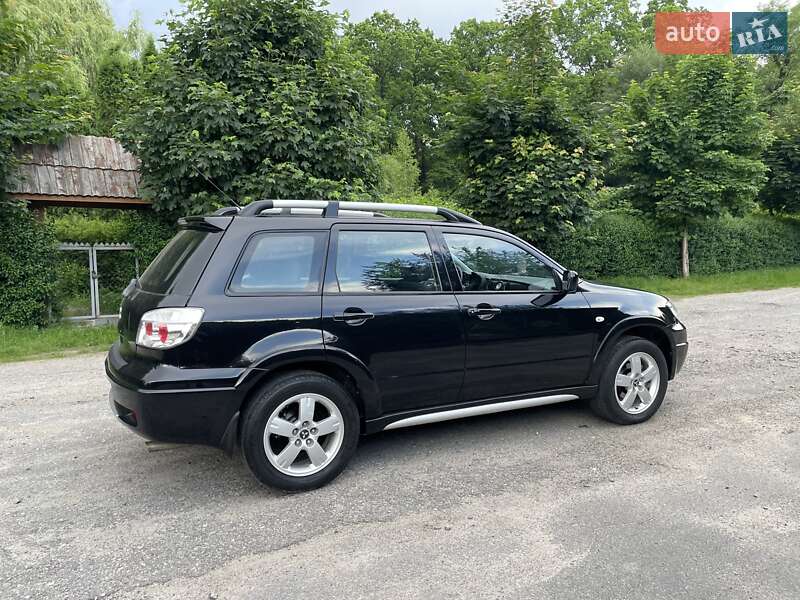 Позашляховик / Кросовер Mitsubishi Outlander 2009 в Вінниці
