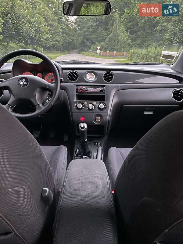 Позашляховик / Кросовер Mitsubishi Outlander 2009 в Вінниці