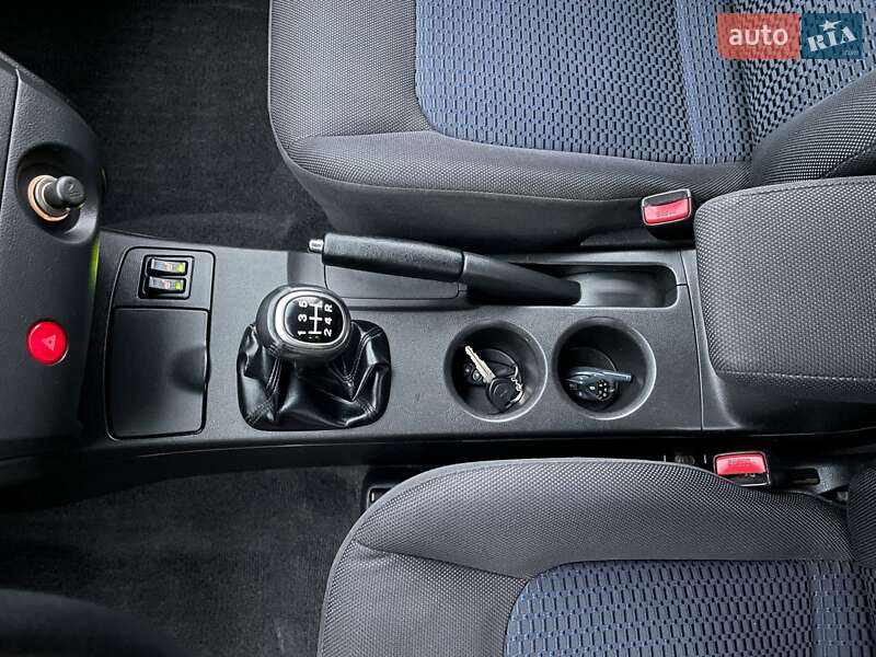 Позашляховик / Кросовер Mitsubishi Outlander 2009 в Вінниці