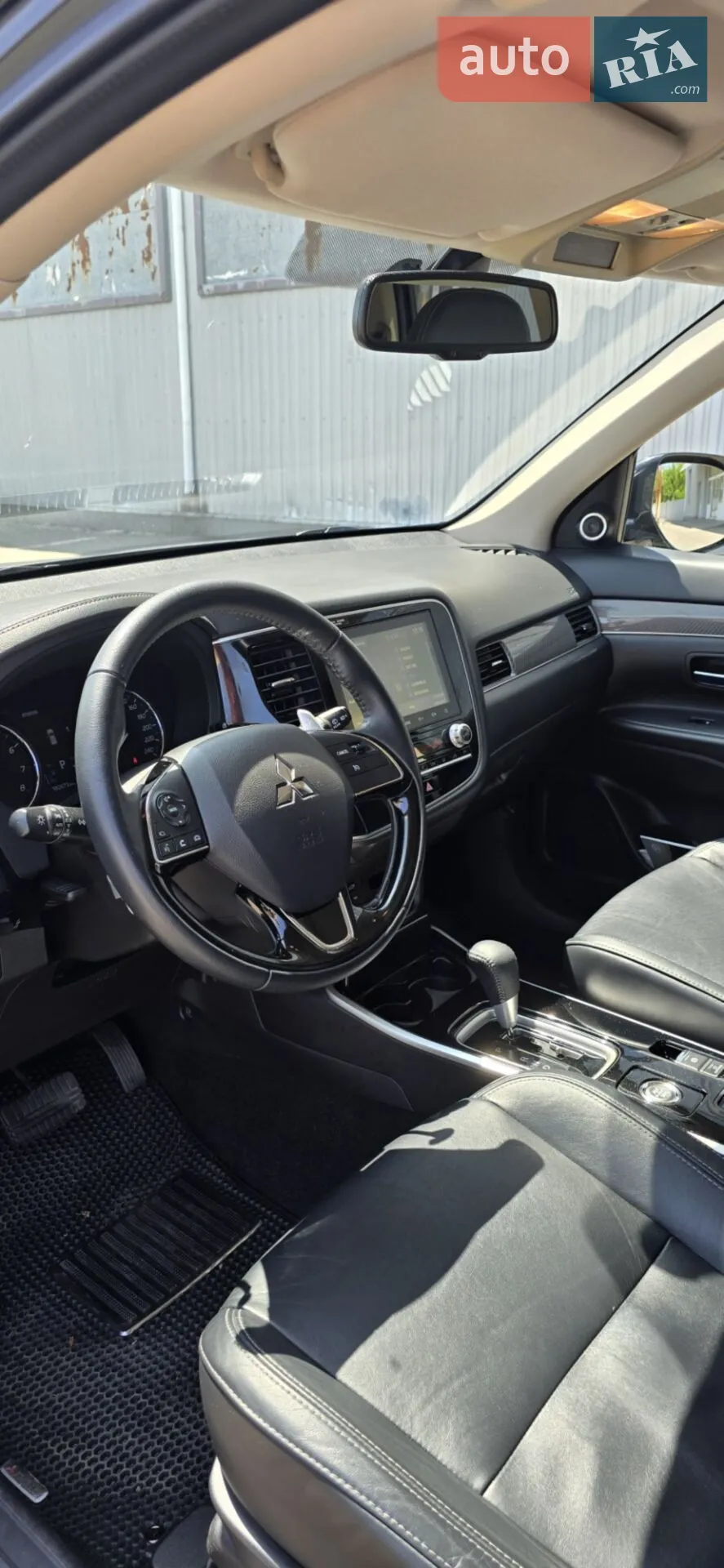 2020 Mitsubishi Outlander - мініатюра 20