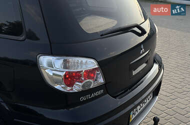 Внедорожник / Кроссовер Mitsubishi Outlander 2007 в 