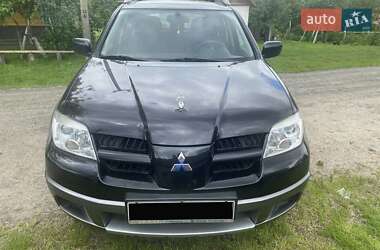 Внедорожник / Кроссовер Mitsubishi Outlander 2009 в 