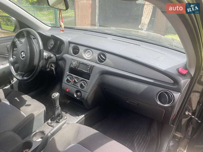 Внедорожник / Кроссовер Mitsubishi Outlander 2008 в Ковеле