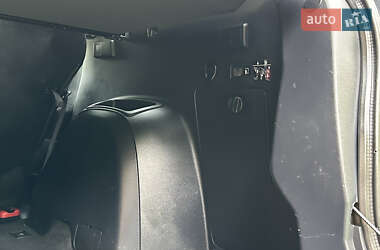 Внедорожник / Кроссовер Mitsubishi Outlander 2011 в 