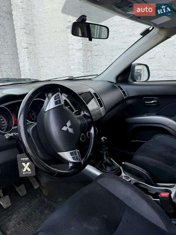 Внедорожник / Кроссовер Mitsubishi Outlander 2008 в Луцке