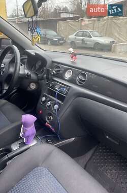 Внедорожник / Кроссовер Mitsubishi Outlander 2006 в 