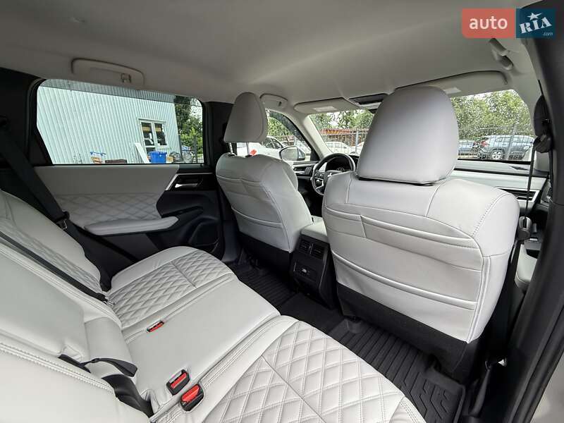 Внедорожник / Кроссовер Mitsubishi Outlander 2022 в Киеве