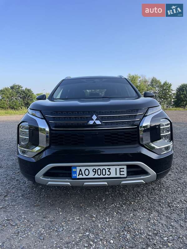 Mitsubishi Outlander 2022
