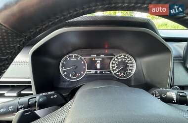 Внедорожник / Кроссовер Mitsubishi Outlander 2022 в Ужгороде