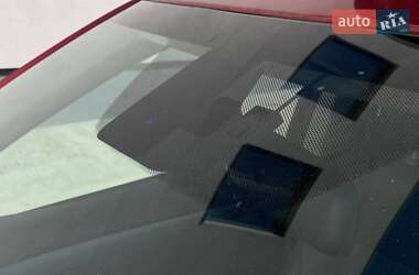 Внедорожник / Кроссовер Mitsubishi Outlander 2014 в 