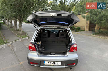 Внедорожник / Кроссовер Mitsubishi Outlander 2006 в 