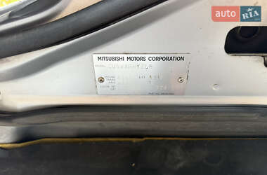 Внедорожник / Кроссовер Mitsubishi Outlander 2006 в 