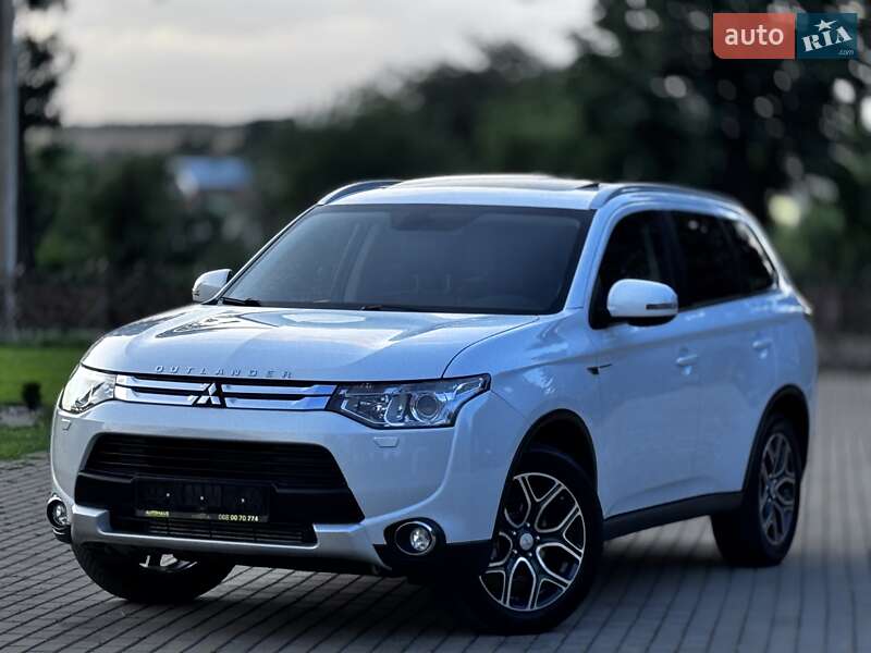 Mitsubishi Outlander 2016