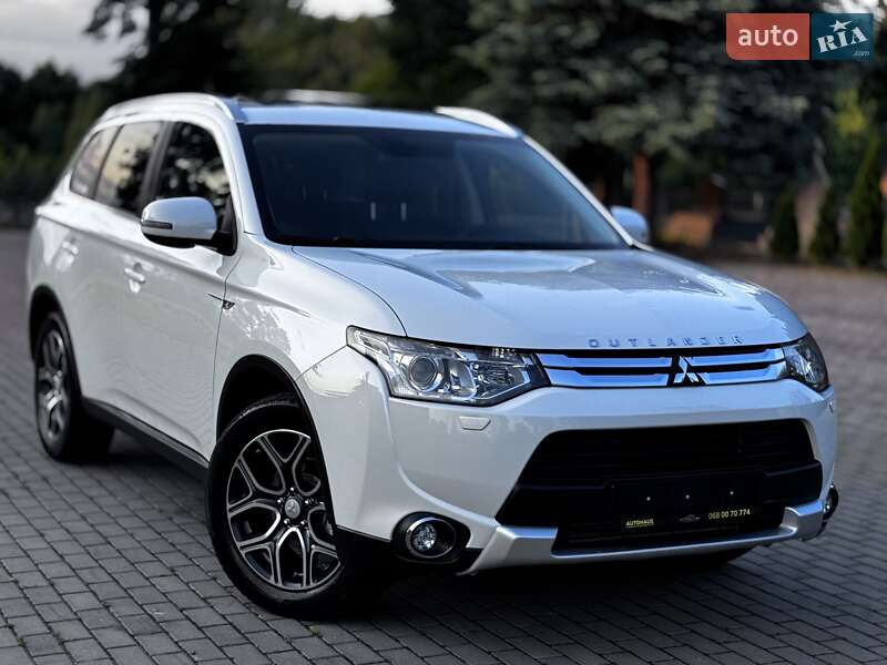 Внедорожник / Кроссовер Mitsubishi Outlander 2015 в Дрогобыче