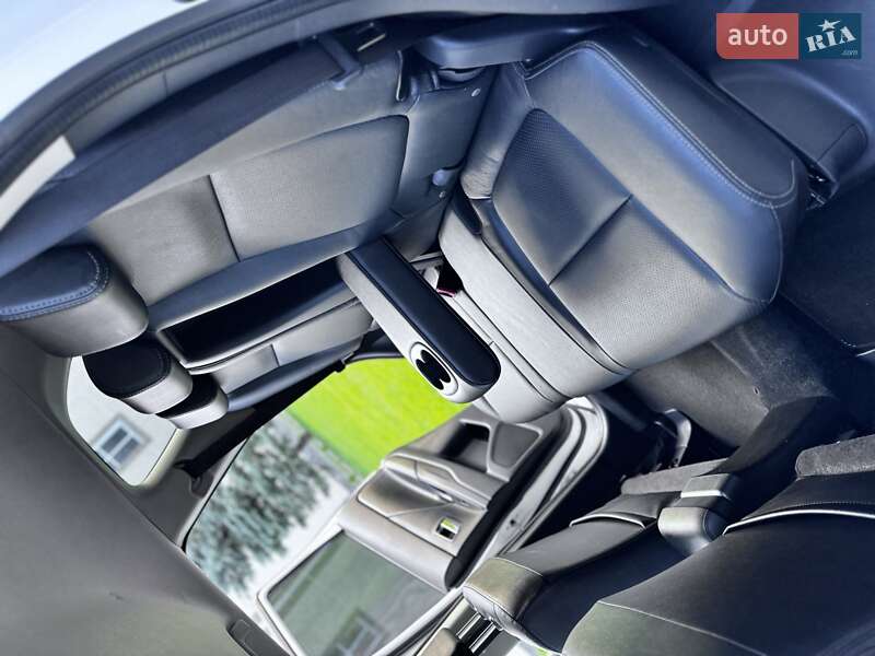 Внедорожник / Кроссовер Mitsubishi Outlander 2015 в Дрогобыче