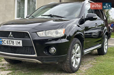 Внедорожник / Кроссовер Mitsubishi Outlander 2010 в Жовкве
